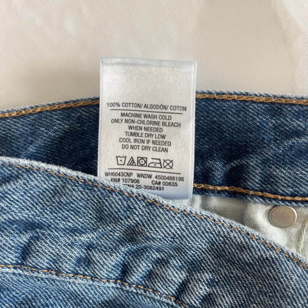 Hudson Lori Short Cutoff Denim High Rise Button Fly Medium Wash - Size 32 - Picture 6 of 6